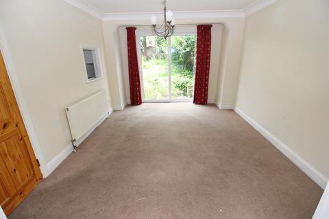 3 bedroom semi-detached house for sale, Moreton Road, Worcester Park KT4