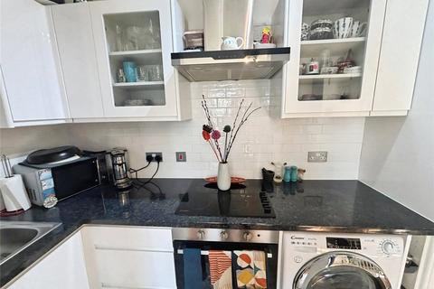 1 bedroom penthouse for sale, Uxbridge Road, Kingston upon Thames KT1