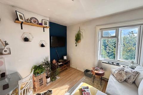 1 bedroom penthouse for sale, Uxbridge Road, Kingston upon Thames KT1