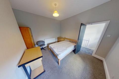 5 bedroom house to rent, Burford Road, Nottingham NG7