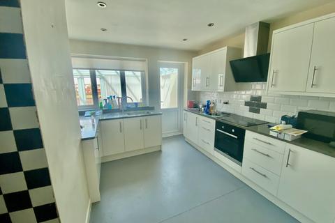 3 bedroom bungalow for sale, Connaught Road, East Cowes