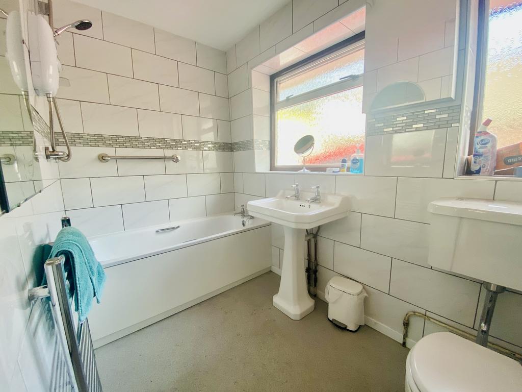 Connaught bathroom