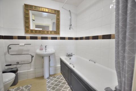 2 bedroom apartment for sale, John Repton Gardens, Somerset BS10
