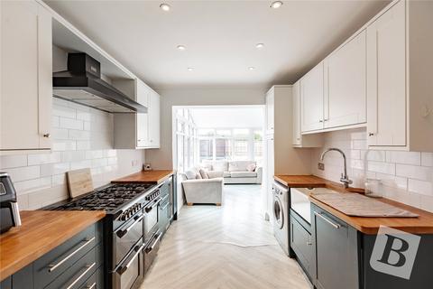 4 bedroom detached house for sale, Westwater, Benfleet, Essex, SS7