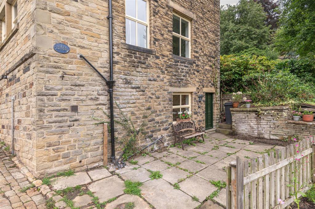 18 - 1 Lower Holme House HX2 6 TE.jpg