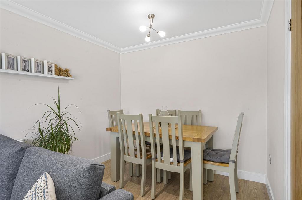 Lounge / Dining Room