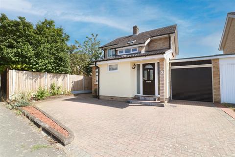 3 bedroom detached house for sale, Butterfield Road, Boreham, Chelmsford