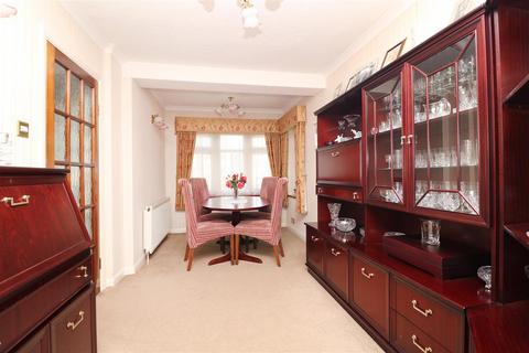 3 bedroom detached house for sale, Butterfield Road, Boreham, Chelmsford