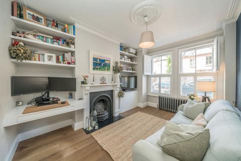 19a Gould Road, Twickenham, TW2 6RN