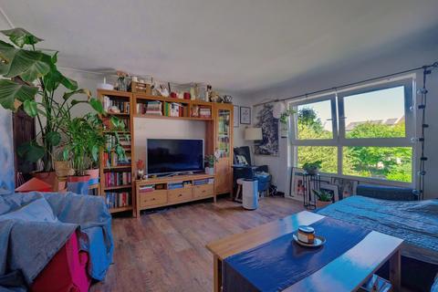 2 bedroom flat for sale, The Auld Road, Glasgow G67