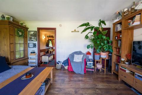 2 bedroom flat for sale, The Auld Road, Glasgow G67