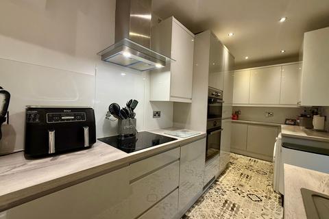 2 bedroom end of terrace house for sale, Elford Rise, Nottingham