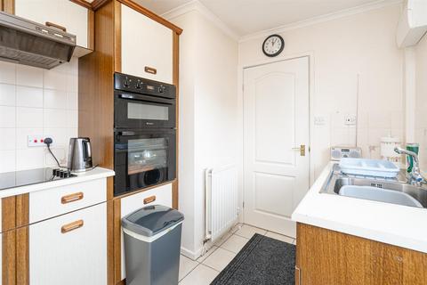 33 Cedar Field, Clayton Le Woods, Chorley, PR6 7RW