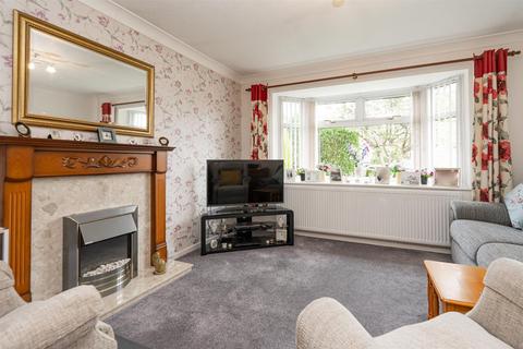 33 Cedar Field, Clayton Le Woods, Chorley, PR6 7RW