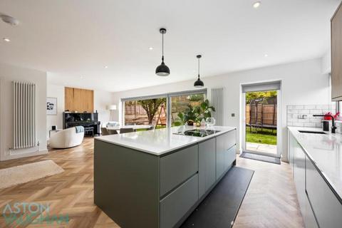 5 bedroom detached bungalow for sale, Ridgeside Avenue, Brighton BN1