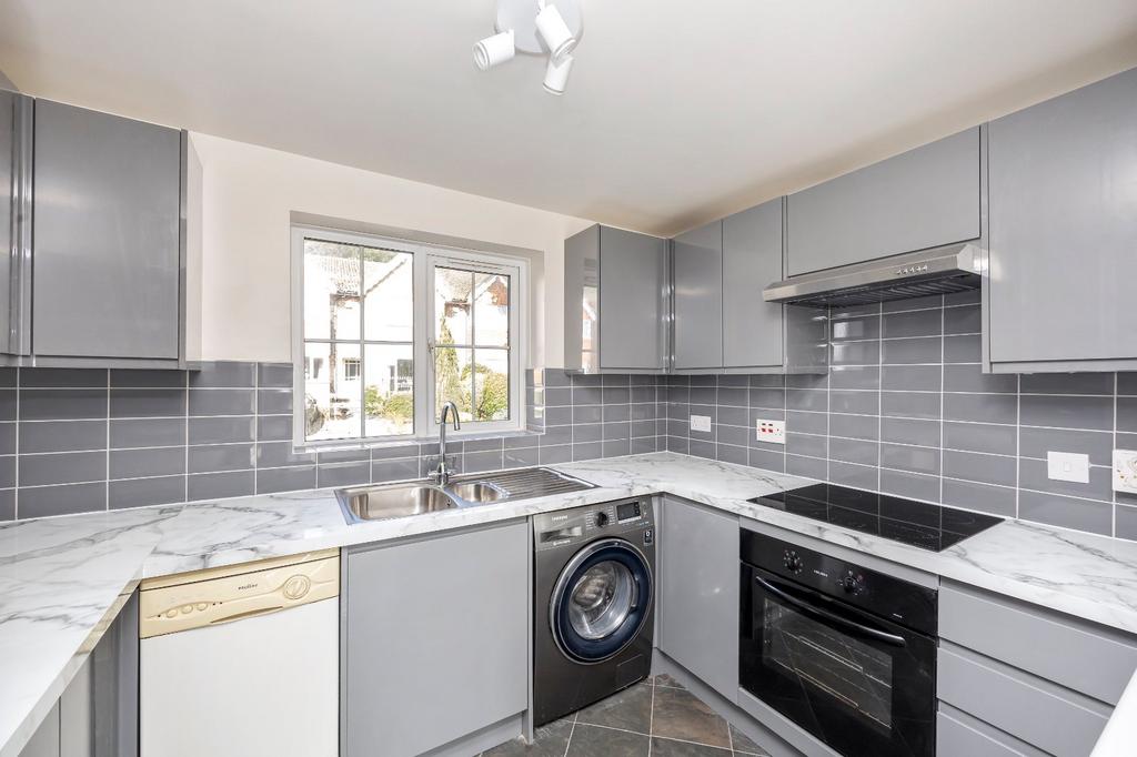 Apartment in Brighton, Withdean - More
