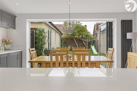 60 Lunedale Road, Dartford, DA2 6LN