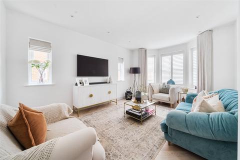 undefined, Albright Gardens, Walton On Thames, Surrey, KT12