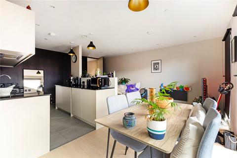 2 bedroom apartment for sale, City Gardens, 3b Spinners Way, Manchester, Greater Manchester, M15