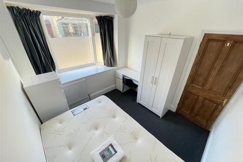 3 bedroom terraced house for sale, Mill Road, Cambridge CB1