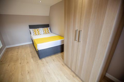 undefined, Markden Mews, L8 1TN,