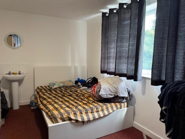 Bed.jpg