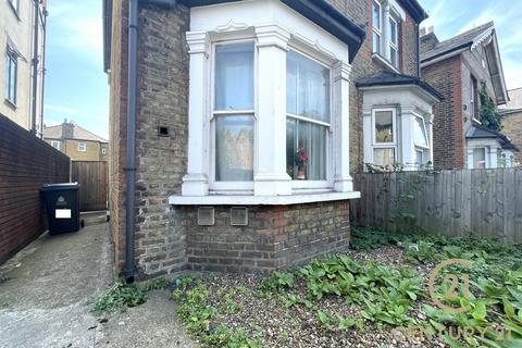 24 Cromwell Road, Kingston Upon Thames, KT2 6RE