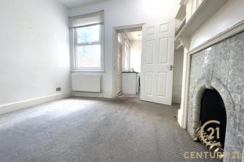 24 Cromwell Road, Kingston Upon Thames, KT2 6RE