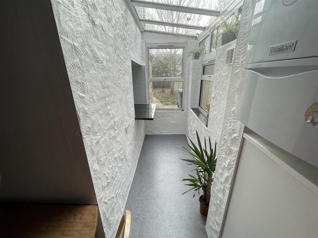 114-CONSERVATORY.jpeg