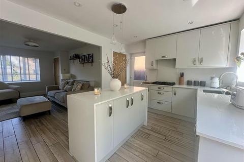 3 bedroom semi-detached house for sale, Orford Rise, Galley Common, Nuneaton