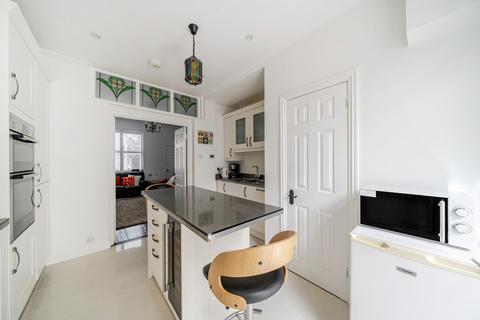 undefined, Station Road, Shalford, GU4