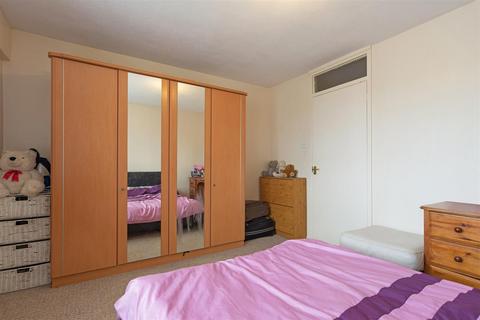 undefined, Cumberland Road, London