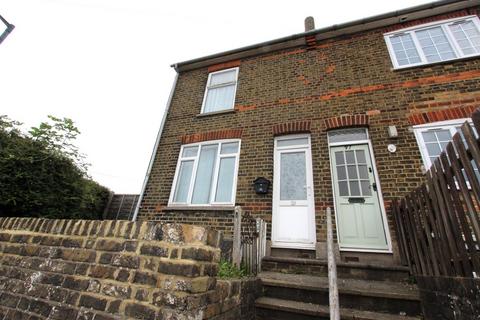 2 bedroom semi-detached house to rent, Street End Road, Chatham ME5