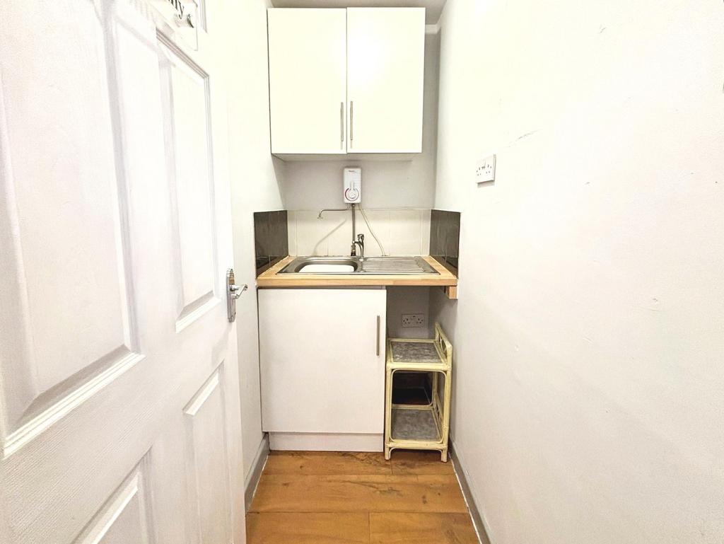 Kitchenette