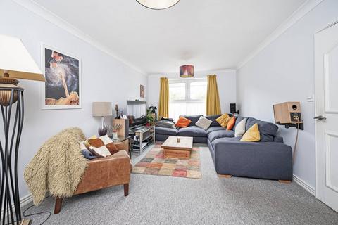 2 bedroom flat for sale, Hackney Road, Shoreditch, London, E2