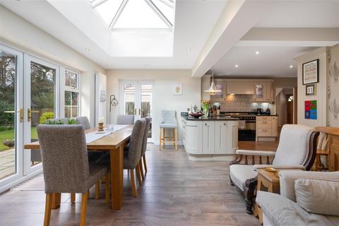 59 Hurstwood, Ascot, SL5 9SP