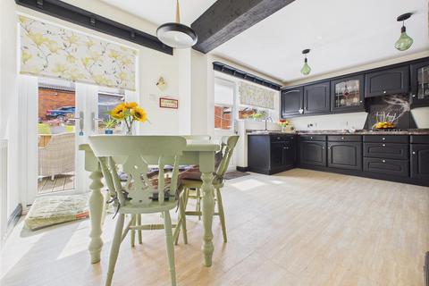 3 bedroom semi-detached house for sale, Hagley Road, Rugeley