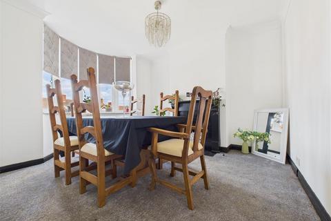 3 bedroom semi-detached house for sale, Hagley Road, Rugeley