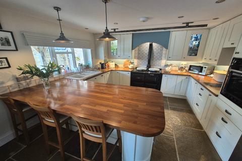 undefined, Silver Street, TA18