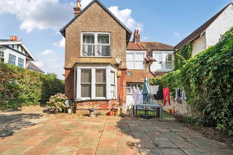 2 bedroom flat for sale, Rugby Road, Worthing, BN11 4PU