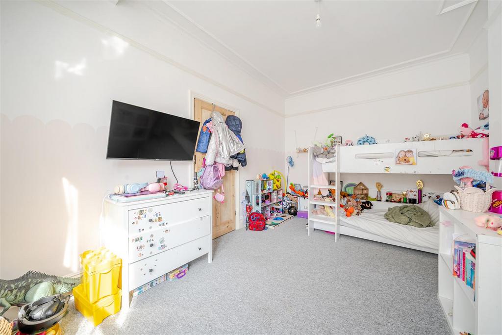 For Sale by Aspire Residential Rugby Road