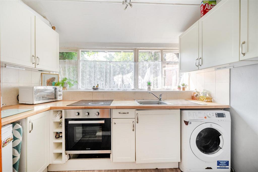 For Sale by Aspire Residential, on Rugby Road