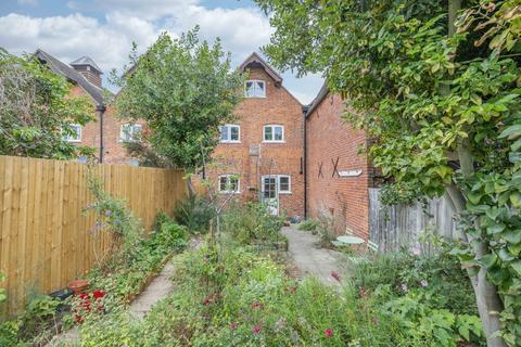 3 bedroom terraced house for sale, The Oast, St. Lawrence Forstal, Canterbury, Kent, CT1