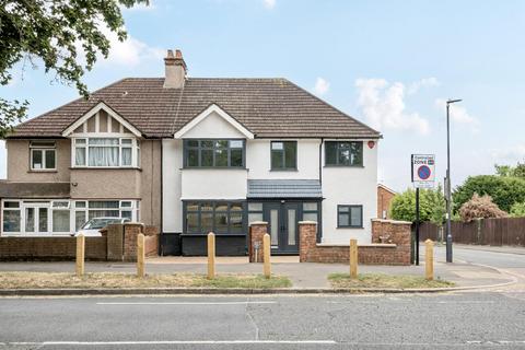 6 bedroom semi-detached house to rent, Whitchurch Lane, Edgware HA8