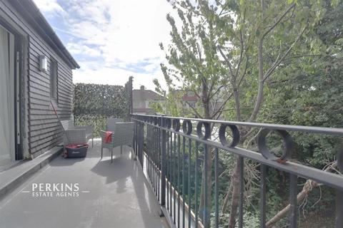 44 Ingram Way, Greenford, UB6 8QG