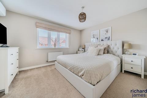 21 Chalcot Road, Coate, Swindon, SN3 6BL