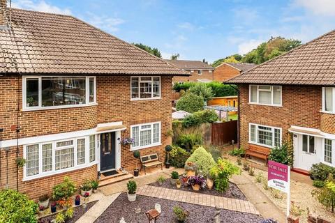 12 Downs View, Dorking, RH4 1PX