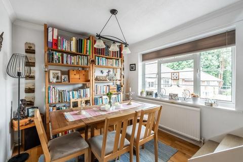 12 Downs View, Dorking, RH4 1PX