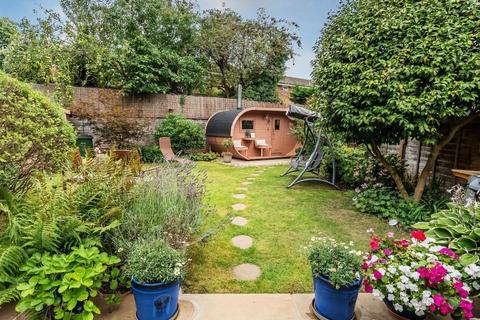 12 Downs View, Dorking, RH4 1PX