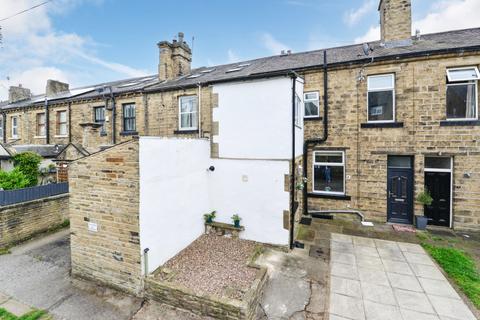 4 Cross Lane, Bingley, BD16 4LN